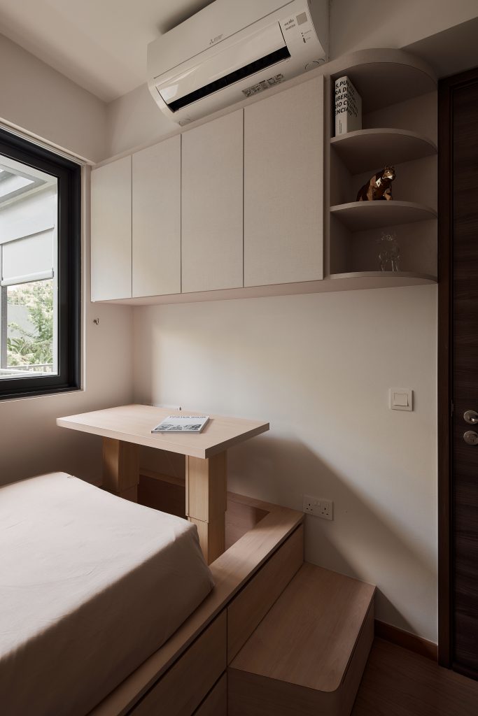 #01-28, 87 Hougang Avenue 2 03