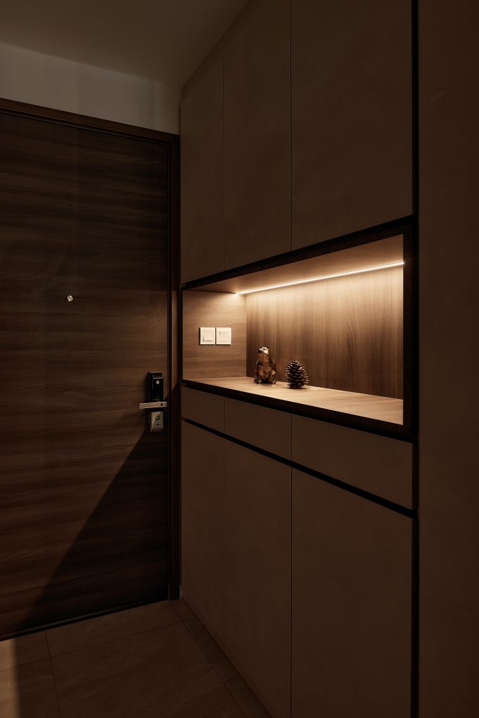 #01-28, 87 Hougang Avenue 2 13