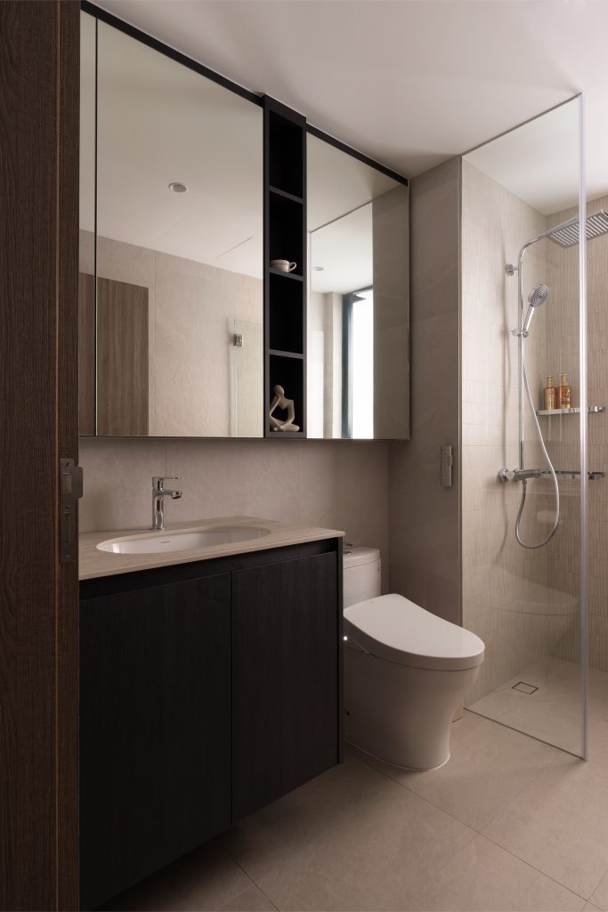 Master Toilet 1-Edit